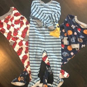 2T Carter’s Feetie Pajamas